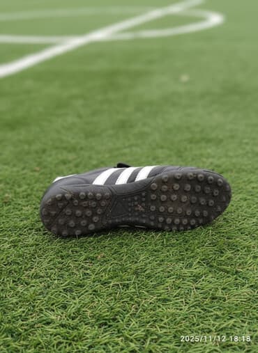 где можно купить настольный теннис: Футбольные бутсы для мини-футбола/футзала (сороконожки) AOKE, модель — 1