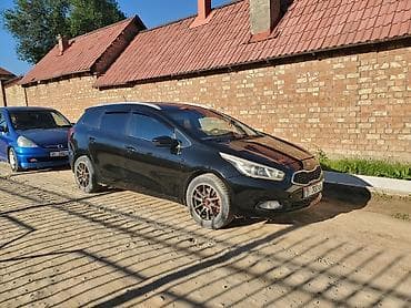 70 сом: Kia Ceed: 2015 г., 1.6 л, Автомат, Газ, Универсал — 4