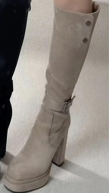 подошвы: Высокие новые женские сапоги на устойчивом каблуке Могу отдать — 2