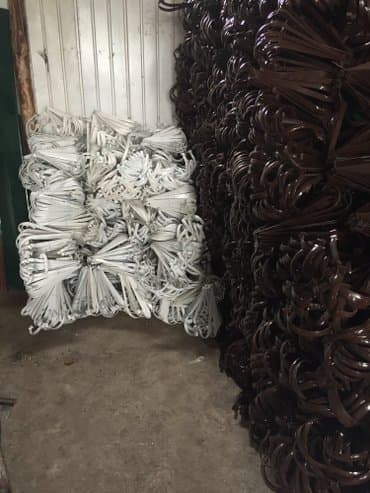 уголок металлический: Жестяные изделие конек 12х12, 15х15. жалоба сливы все цвета. джи — 1