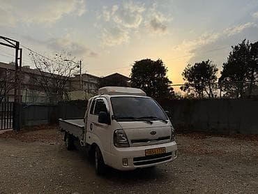 yuan plus byd: Kia BONGO: 2019 г., 2.5 л, Механика, Газ, Фургон — 3