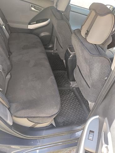 opel astra gtc: Toyota Prius: 2013 г., 1.8 л, Автомат, Гибрид, Хэтчбэк — 9