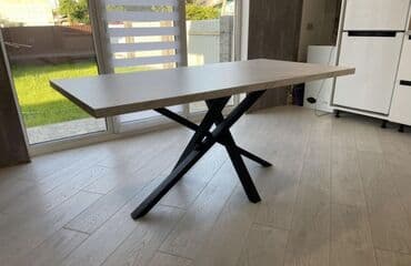 эшик дом: Буйрутма эмеректер, Уктоочу бөлмө, Ашкана гарнитурасы, Үстөл, Шкаф — 9