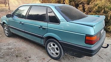 фоль: Volkswagen Passat: 1992 г., 1.9 л, Механика, Бензин, Седан — 4