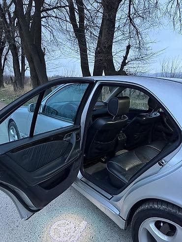 зеркила: Mercedes-Benz E-Class: 1999 г., 3.2 л, Автомат, Бензин, Седан — 5