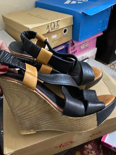 шлепка: Турецкие басаножки брала дорого 35-36 размер можно на обмен есть — 1