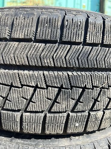 7 5j: Шины 215 / 50 / R 17, Зима, Б/у, Комплект, Легковые, Япония, Bridgestone — 2