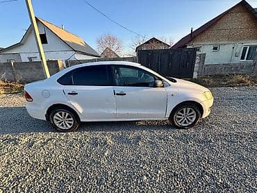 Продажа авто: Volkswagen Polo: 2015 г., 1.6 л, Механика, Бензин, Седан — 3