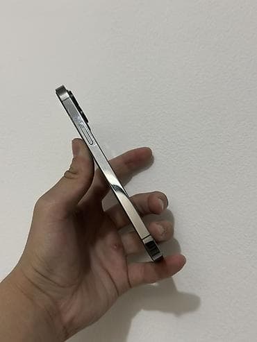 Tecno: IPhone 12 Pro, Б/у, 256 ГБ, Графит, Защитное стекло, 82 % — 2