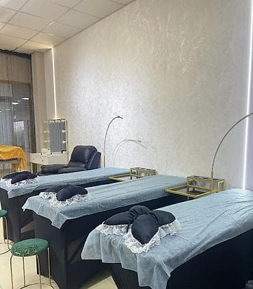 Сдаю кушетки в салона красоты с несколькими рабочими зонами, идеально