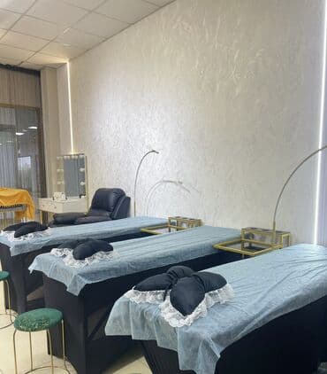 весна: Сдаю кушетки в салона красоты с несколькими рабочими зонами, идеально — 2