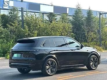 Продажа авто: Lixiang L7: 2024 г., Автомат, Электромобиль, Кроссовер — 8