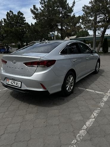 Hyundai Sonata: 2019 г., 2 л, Автомат, Газ, Седан — 4