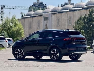 BYD: BYD Tang: 2023 г., 1.5 л, Гибрид, Кроссовер — 6