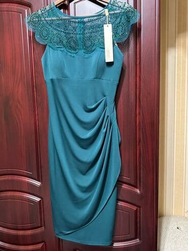 национальные украшения бишкек: Вечернее платье, Средняя модель, Без рукавов, Стразы, S — 1