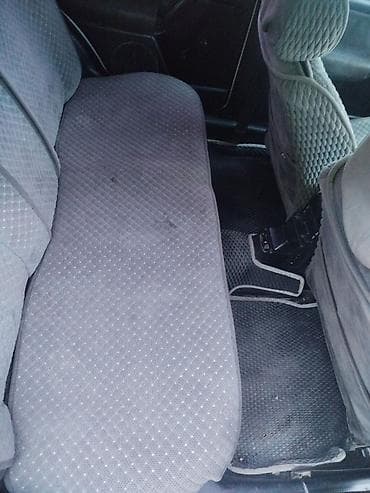 Продажа авто: Volkswagen Golf: 1992 г., 1.8 л, Ручные, Бензин, Хэтчбэк — 9