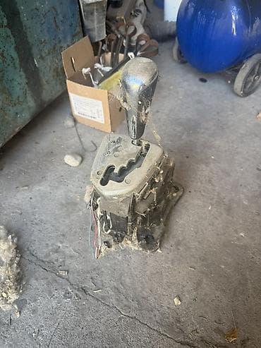 рулевых реек: Рычаг селектора АКПП (автоматическая коробка передач) Описание: - — 2