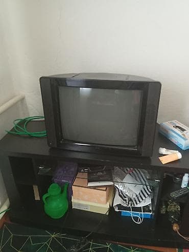 диски с играми: Телевизор с кинескопом + тумба под ТВ - Телевизор формата CRT — 1