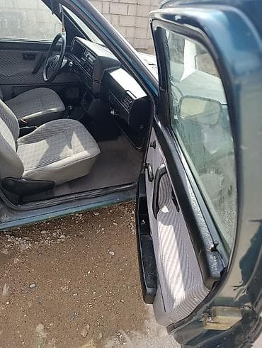 bmw 2 5: Volkswagen Jetta: 1990 г., 1.8 л, Механика, Бензин, Седан — 4