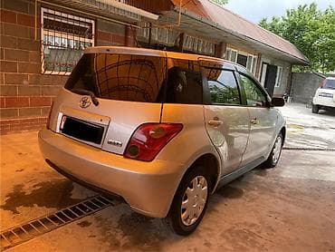 крыло на тайота ист: Toyota Ist: 2003 г., 1.3 л, Автомат, Бензин, Хэтчбэк — 4