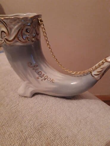 продажа статуэток: Фарфоровый рожок — 1