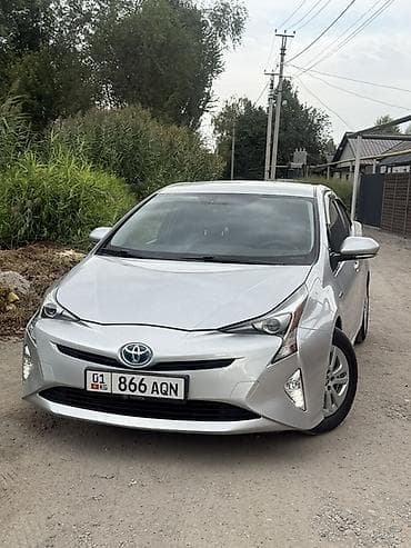 8: Toyota Prius: 2016 г., 1.8 л, Вариатор, Гибрид, Хэтчбэк — 1