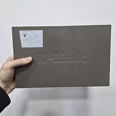 Настольные ПК и комплектующие: Коммутатор D‑Link DES‑1024D - 24 порта RJ‑45 10/100 Mbps Fast — 4