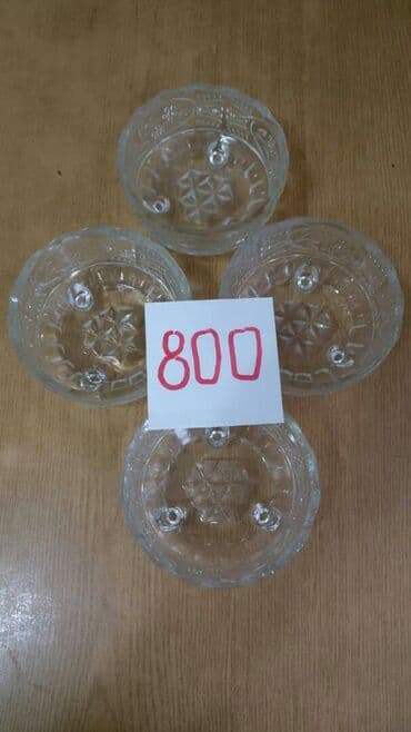 контейнер для блюд: Продаю посуду б/у разнобой, только то, что на фото. Цена договорная — 4