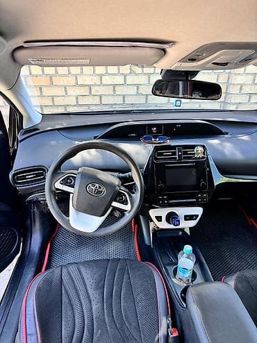 porshe design: Toyota Prius: 2018 г., Гибрид, Лифтбек — 10