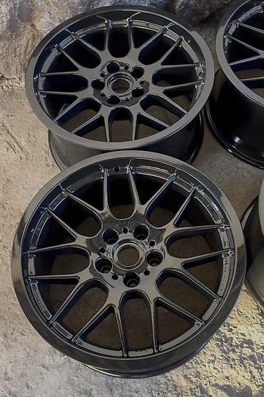 Транспорт: Колеса в сборе 245 / 40 / R 18, Б/у, Комплект, Легковые, отверстий - 5 — 1