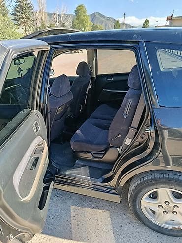 авто ижара: Honda Stream: 2003 г., 1.7 л, Автомат, Бензин, Вэн/Минивэн — 8