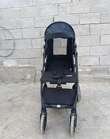 одежда мужской: Прогулочная коляска, черная очень хорошом состояние все работает — 2