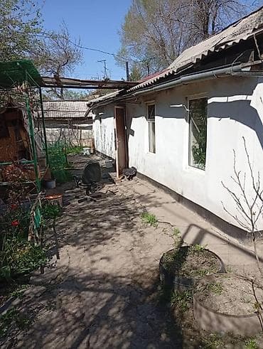 Продажа домов: 🏡 Срочно продаётся дом в районе Аламединского рынка, Бишкек ✨ 4комнат — 4