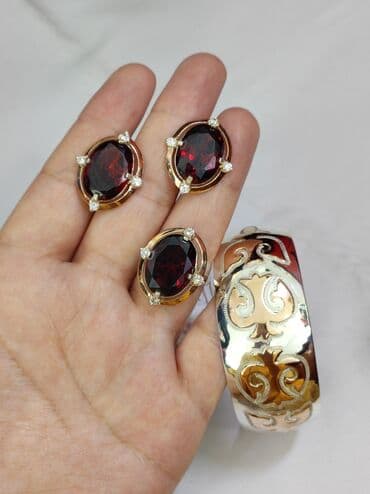 свадебные наборы ручной: Комплект+ Билерик с камнями Гранат Серебро + золото 925 пробы Цена — 1