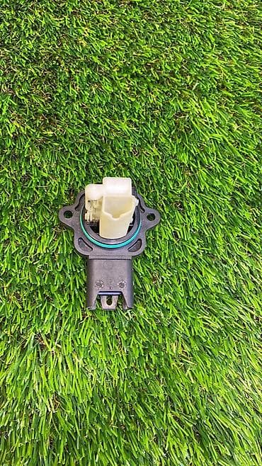 Расходомер воздуха Двигатель: N52N 3.0 Бензин | Оригинальный номер at lalafo.kg Расходомер воздуха Двигатель: N52N 3.0 Бензин | Оригинальный номер