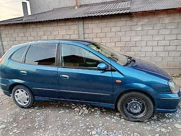 Nissan Almera Tino: 2001 г., 2 л, Вариатор, Бензин, Хэтчбэк — 3