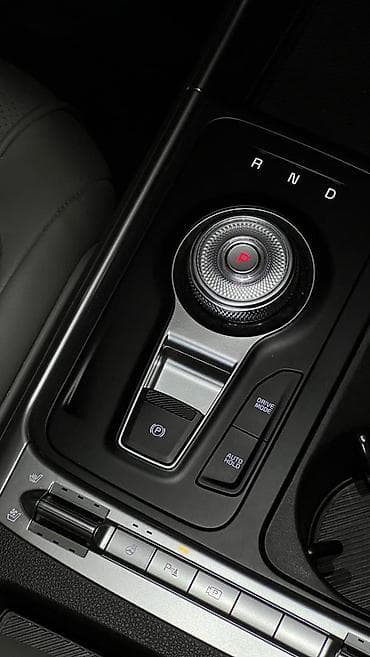 парктронники: Kia Carnival: 2024 г., 1.6 л, Автомат, Бензин, Минивэн — 8