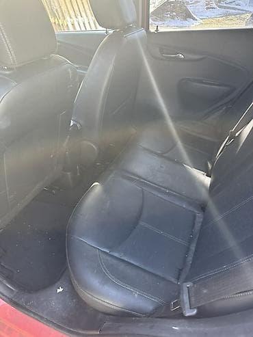 хечбек: Chevrolet Spark: 2017 г., Автомат, Хэтчбэк — 4