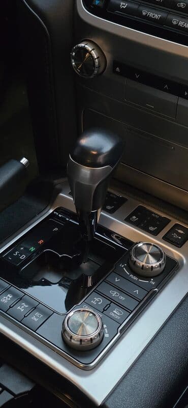 обмен авто на участок бишкек: Toyota Land Cruiser: 2019 г., 4.6 л, Автомат, Бензин, Внедорожник — 5