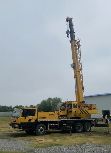 Автокран, XCMG, 2013 г., от 30 м