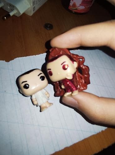 Фигурки из осдоди,и оди из изнанки,2 штукт продам за 300 сом