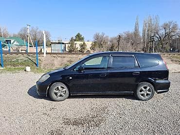 corolla runx: Honda Stream: 2005 г., 2 л, Автомат, Бензин, Минивэн — 4