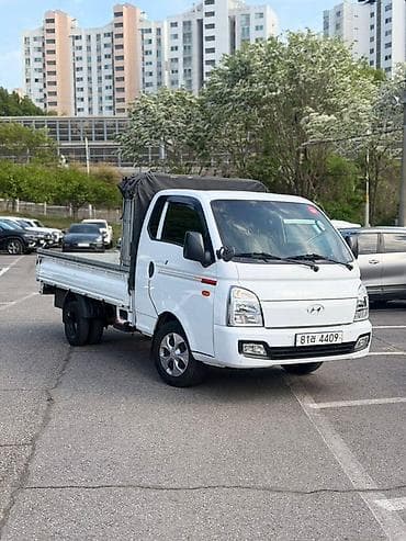 Легкий грузовик, Hyundai, Стандарт, 3 т, Новый at lalafo.kg Легкий грузовик, Hyundai, Стандарт, 3 т, Новый