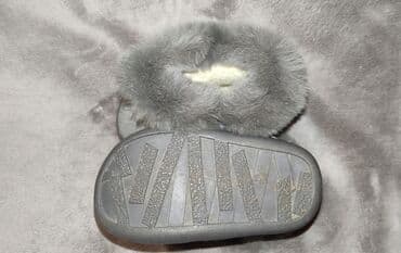 Детские электрокары: Сапожки на 9-12 месяцев очень теплые,натуралка — 3