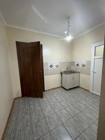 Бөлмөлөр: 1 бөлмө, Менчик ээси, Чогуу жашоосу жок, Эмерексиз — 2