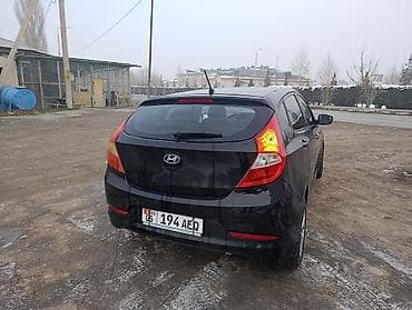 ford c max: Hyundai Solaris: 2015 г., 1.4 л, Механика, Бензин, Хэтчбэк — 3
