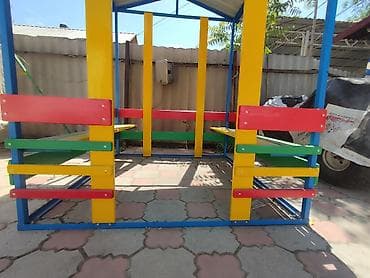 Домик беседка с двумя скамейками в нутри. Домик для детей . Беседка