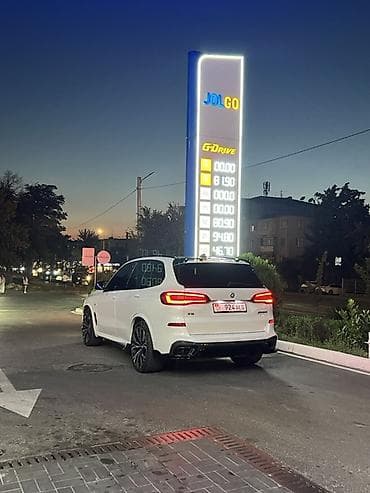 Продажа авто: BMW X5: 2022 г., 4.4 л, Бензин, Кроссовер — 9