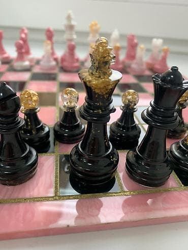 стеклянные шахматы: Авторские шахматы из эпоксидной смолы с декоративной поталью - — 9