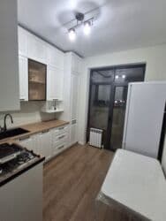 сдаю квартиру долгосрочно каракол: 1 комната, Собственник, Без подселения, С мебелью полностью — 3